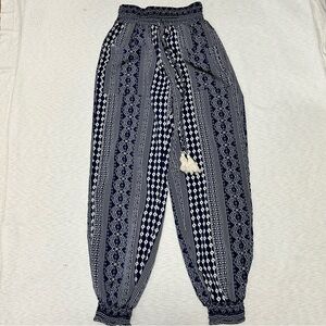 SHEIN‎ Size Small S Pull On Bohemian Jogger Pants Boho Smocked Blue